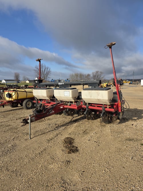 Additional Image for White 6106 6 Row Planter w/Dry Fertilizer