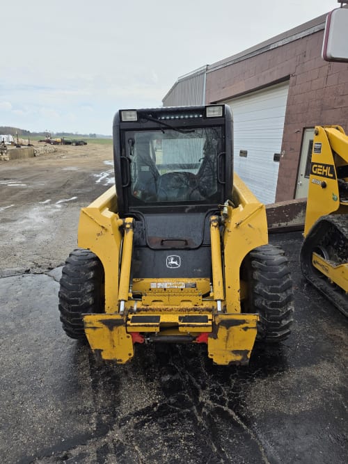 Additional Image for 2006 John Deere 250 Series 2 One Owner / Low Hours