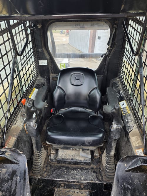 Additional Image for 2006 John Deere 250 Series 2 One Owner / Low Hours