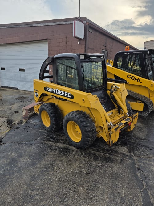 Additional Image for 2006 John Deere 250 Series 2 One Owner / Low Hours