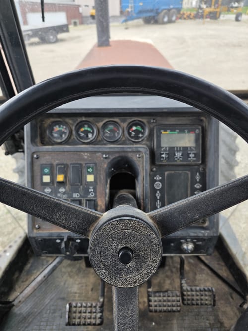 Additional Image for 1992 Deutz Allis 9170 w/Duals