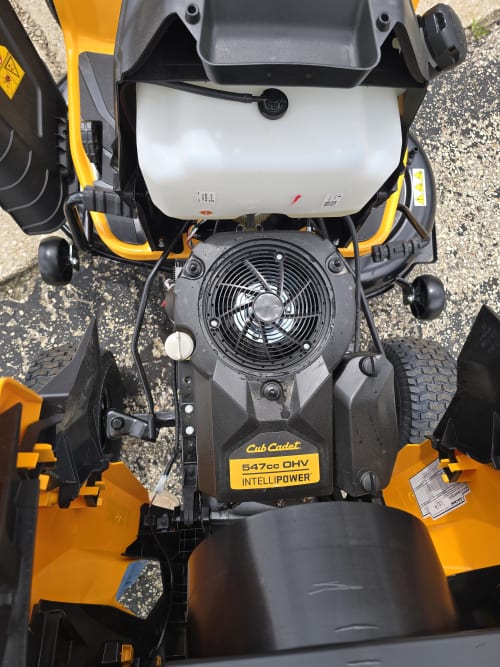 Additional Image for XT1 LT42 Cub Cadet