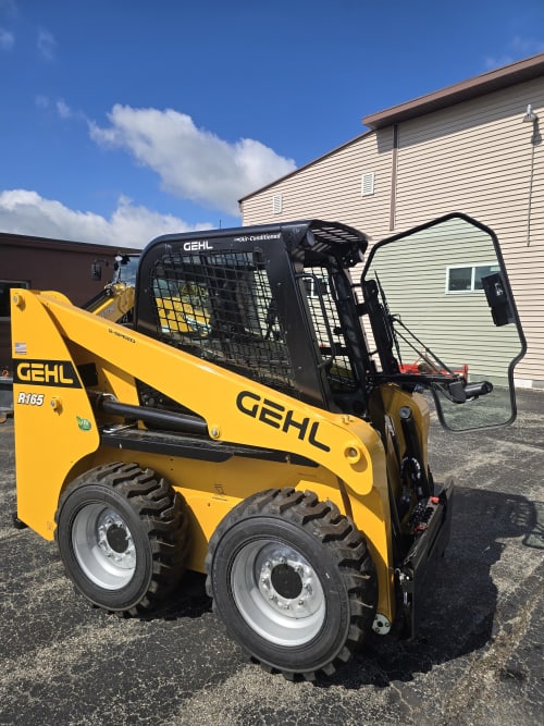 Additional Image for Gehl R165 Skidloader