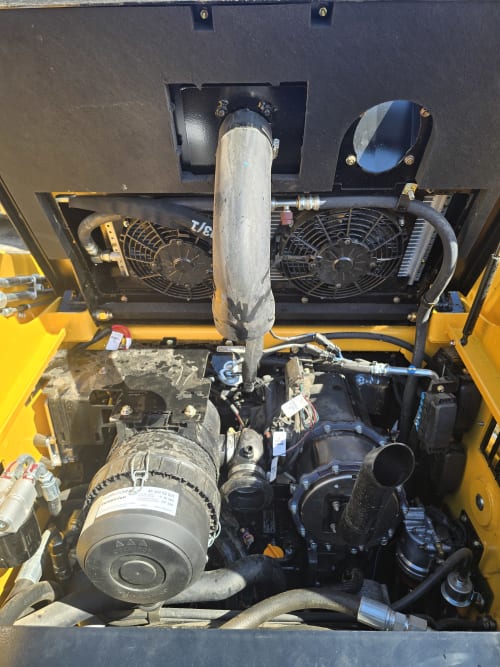 Additional Image for Gehl R165 Skidloader