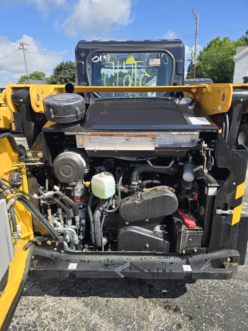 Additional Image for Gehl V210 Skidloader