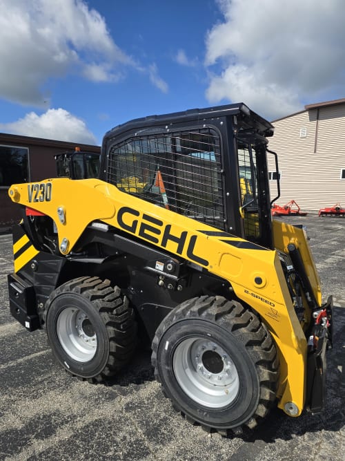 Additional Image for Gehl V230 Skidloader