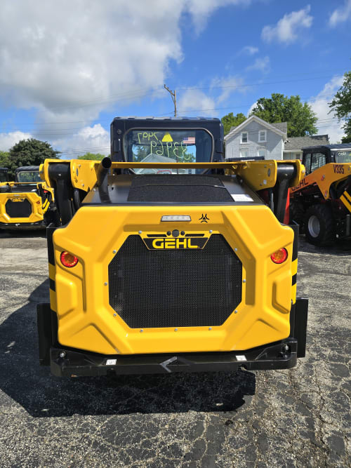 Additional Image for Gehl V275 Skidloader
