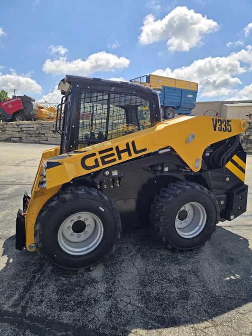 Gehl V335 Skidloader