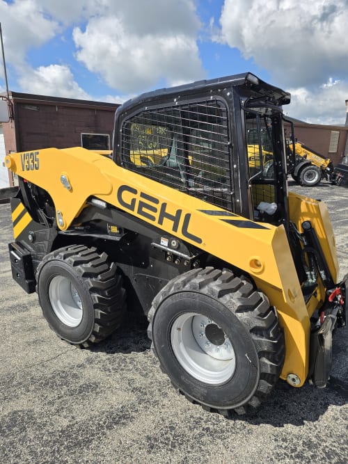 Additional Image for Gehl V335 Skidloader