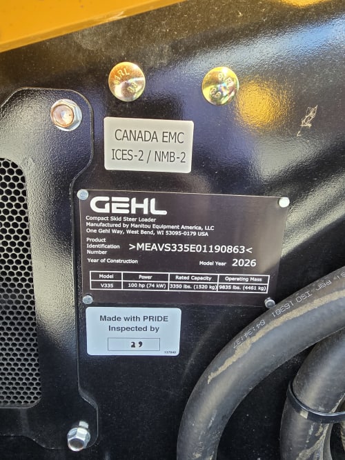 Additional Image for Gehl V335 Skidloader
