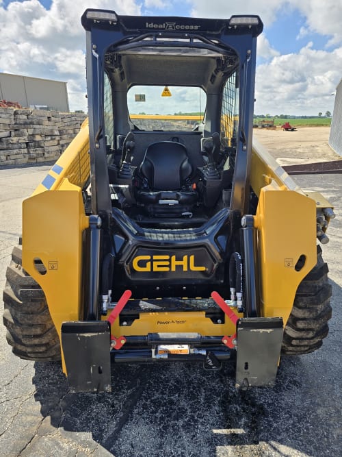 Additional Image for Gehl V360 Skidloader