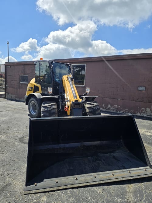 Additional Image for Gehl ALT750FL Articulated Loader