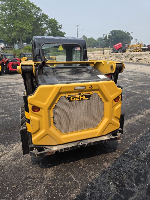 Additional Image for 2024 Gehl V230 Skidloader