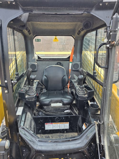 Additional Image for 2024 Gehl V230 Skidloader
