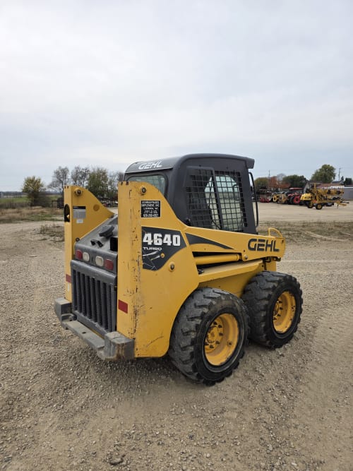 Additional Image for 2005 Gehl 4640