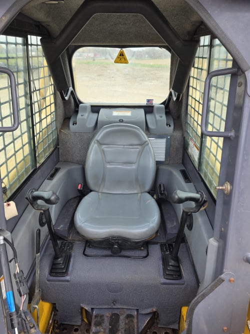 Additional Image for 2005 Gehl 4640
