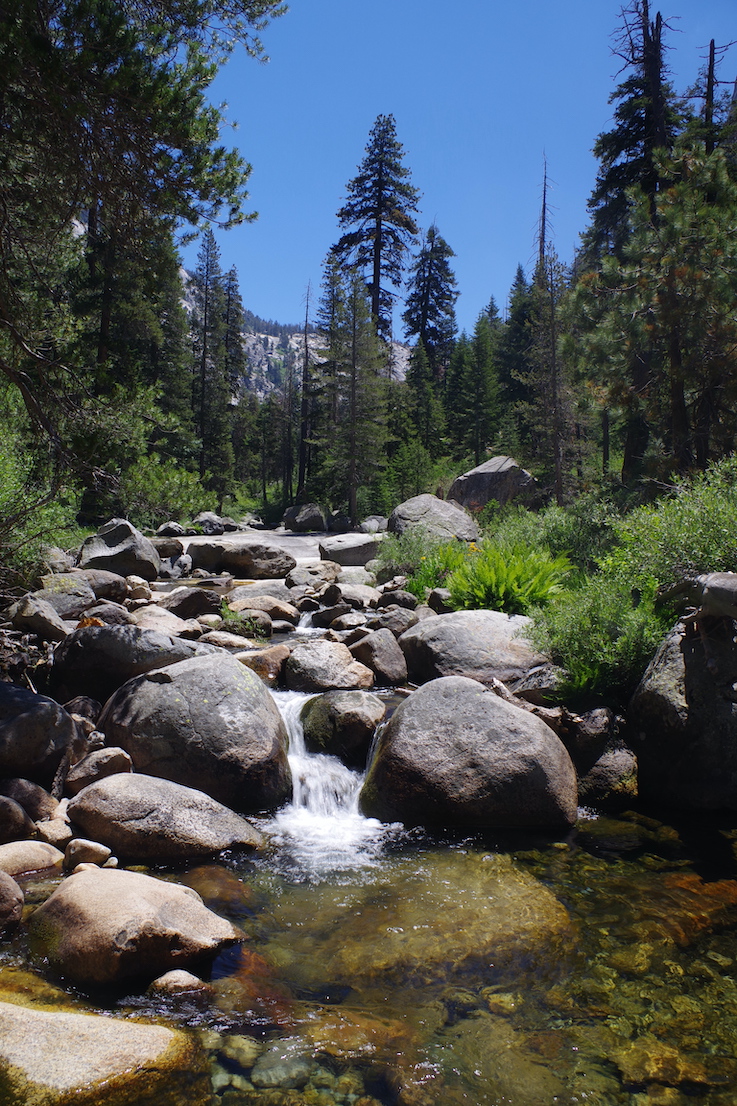 Tokopah Falls trail, Sequoia