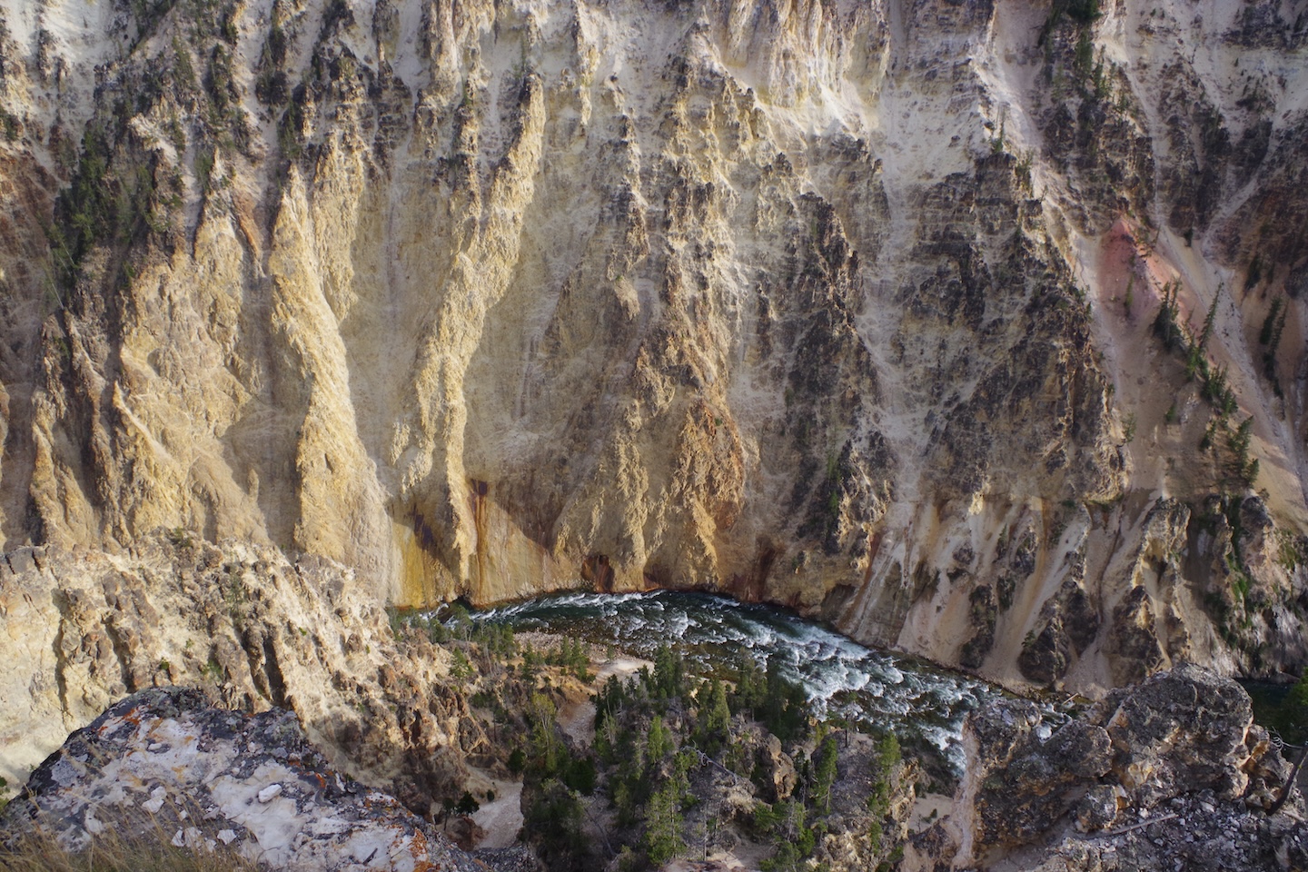 The Grand Canyon of the Yellowstone, Yellowstone