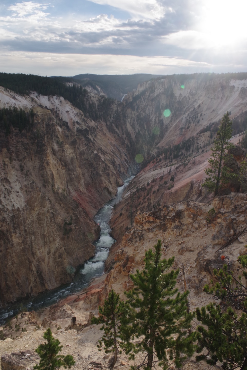 Grand Canyon of the Yellowstone, Yellowstone