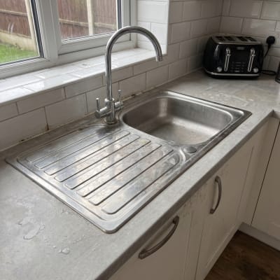 Kitchen sink before cleaning