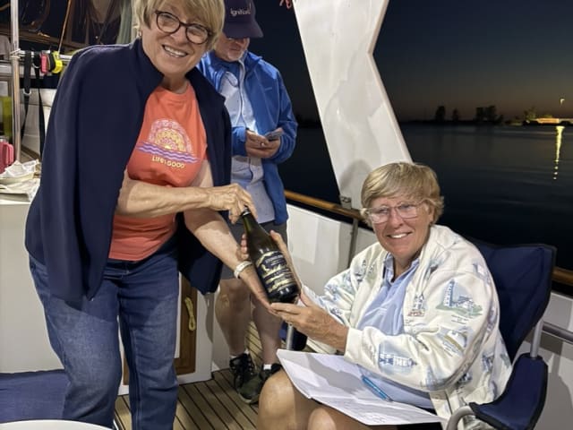 Cruising sailing photo