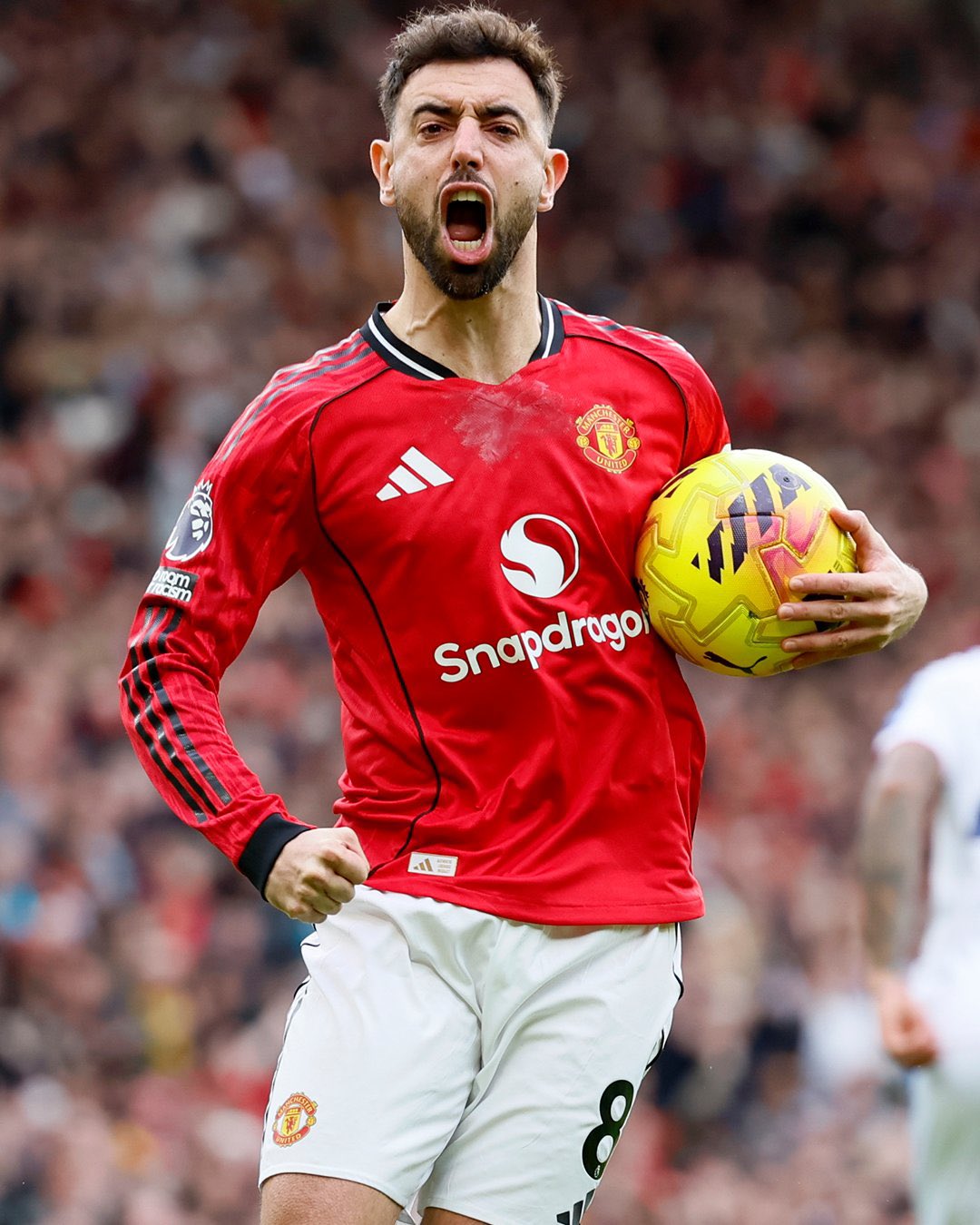 Bruno Fernandes Wins POTM: Matches Ronaldo and Gerrard Record with Sixth Player of the Month Award