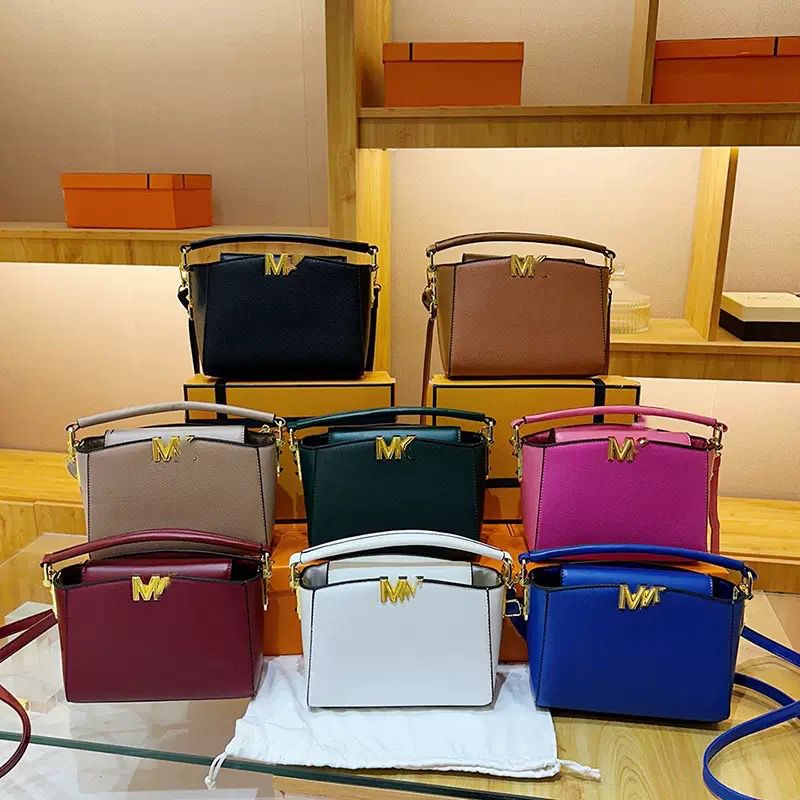MK New Women's Bag thumbnail
