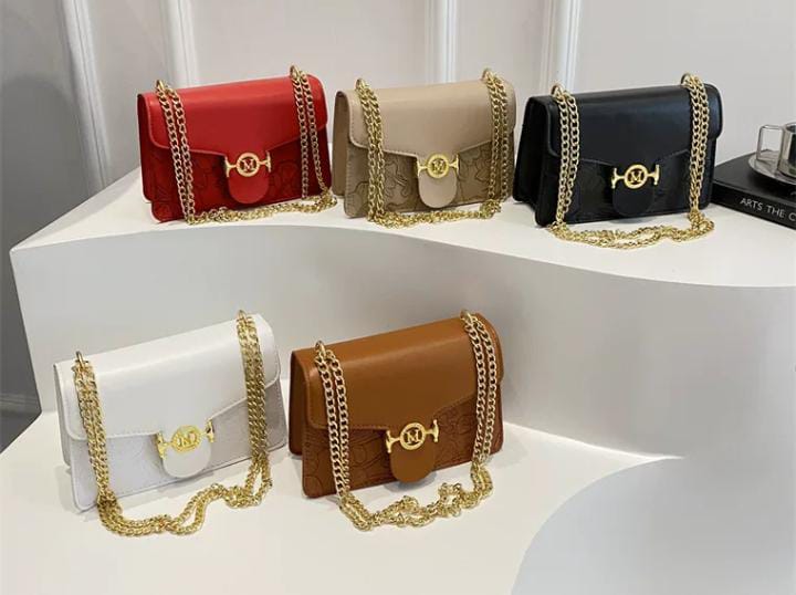 Chain Niche Shoulder Bag thumbnail