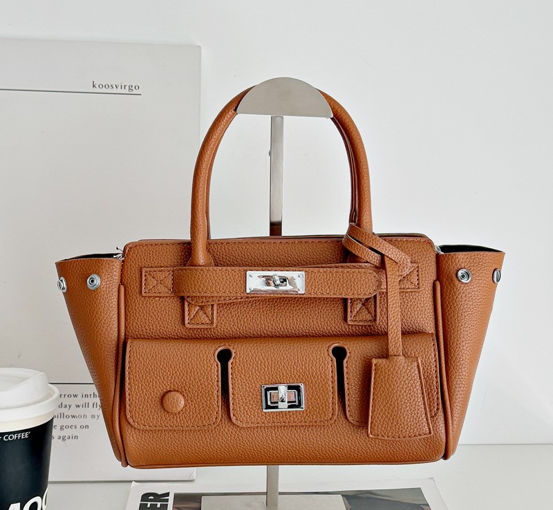 Commuter Shoulder Bag thumbnail