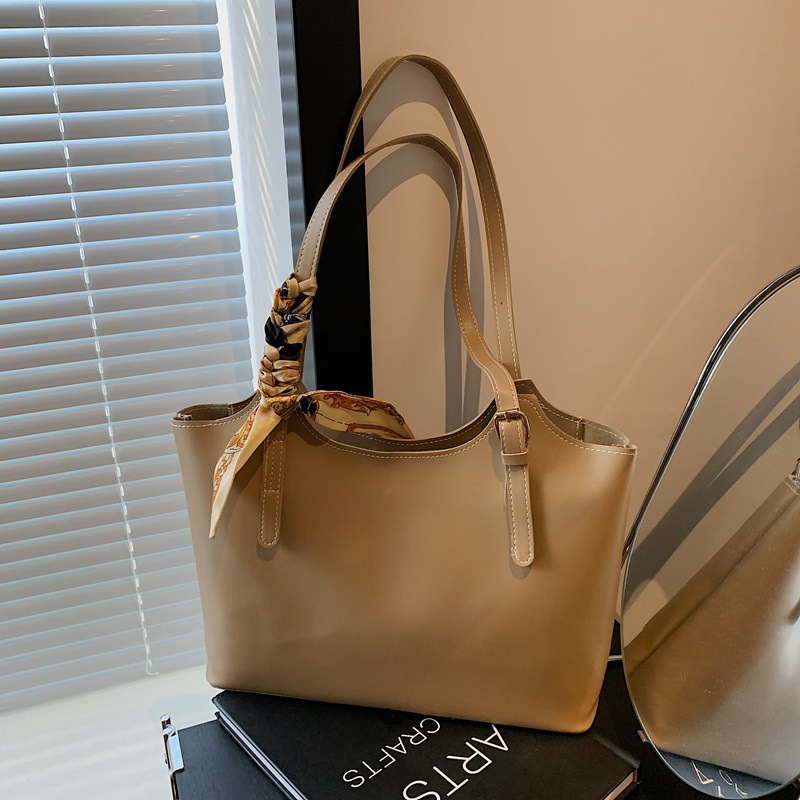 Shoulder/Underarm/Handbag Tote Bag thumbnail