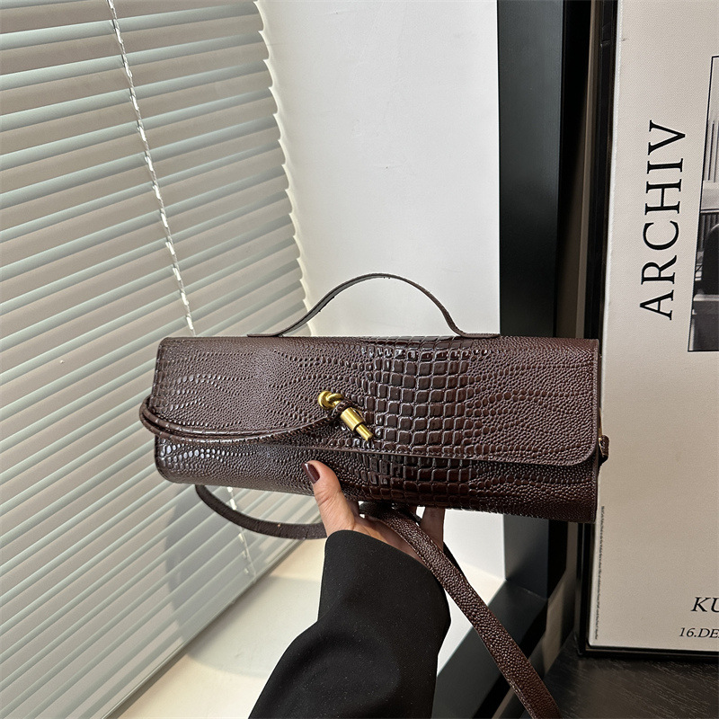 Niche Horizontal Design Trendy Handbag thumbnail