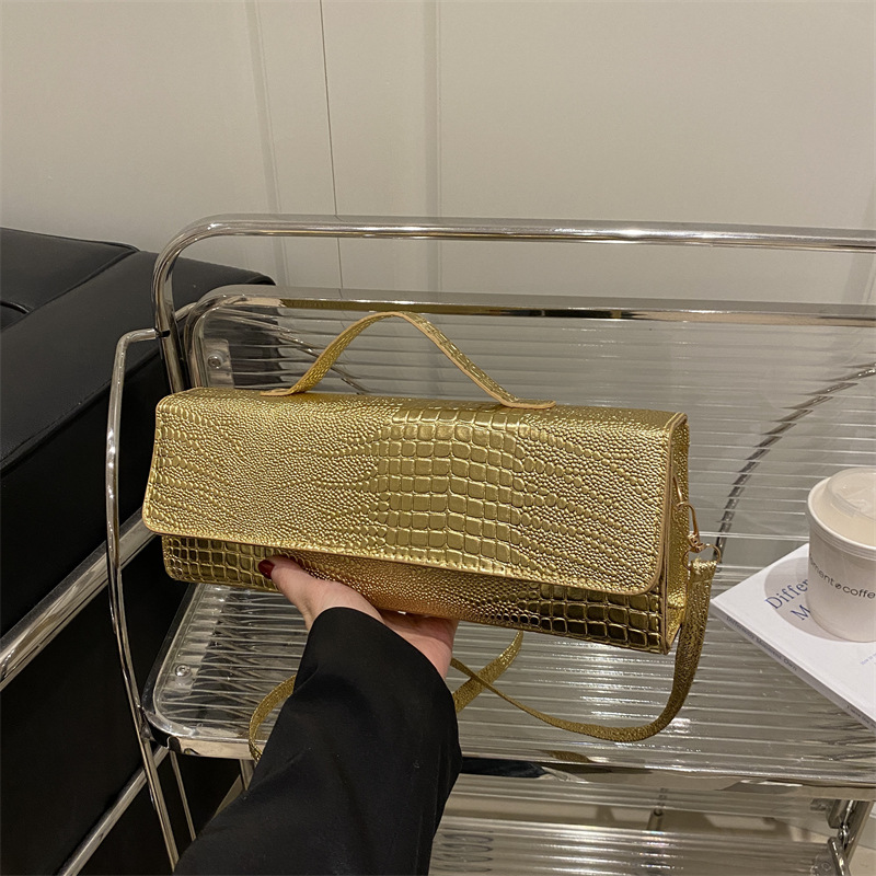 Distinctive Crocodile Underarm Bag Women's thumbnail