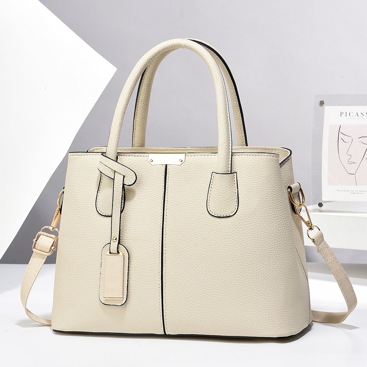 New Fashion Handbag for Middle-Aged Mothers thumbnail