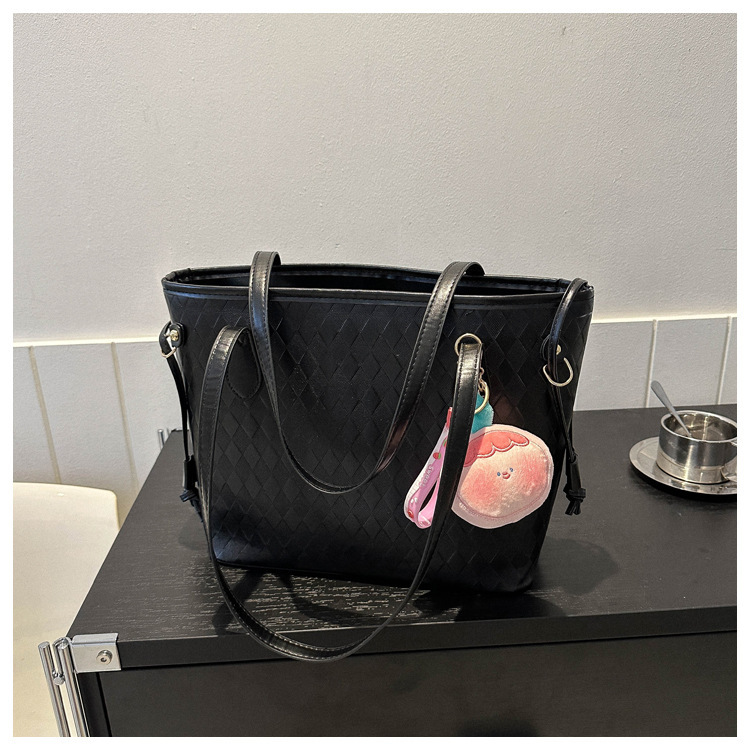 Single-Shoulder Korean-Style Pendant Bag thumbnail