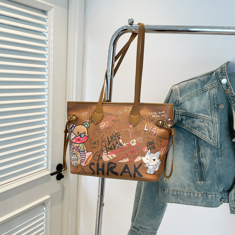 Female Bear Graffiti Tote Bag