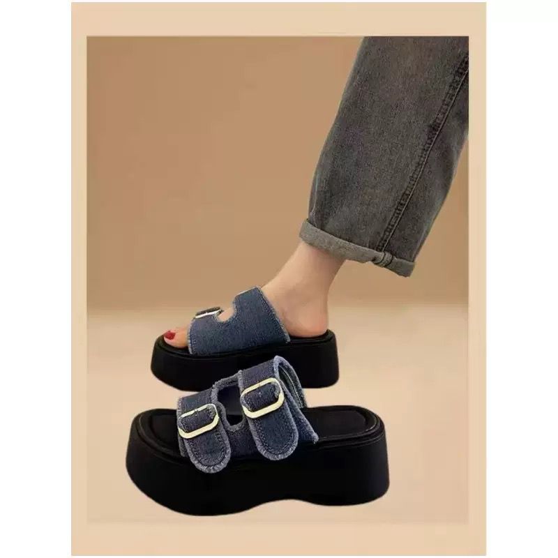 Beautiful Thick Bottom Heightened Sandals thumbnail