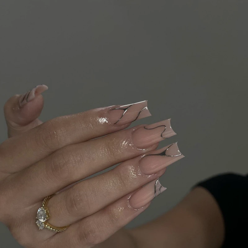 Wearable Nails thumbnail