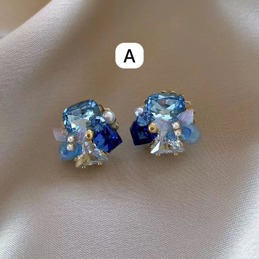 fashionable, exquisite and elegant earrings