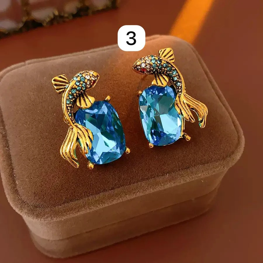 exquisite and elegant earrings thumbnail