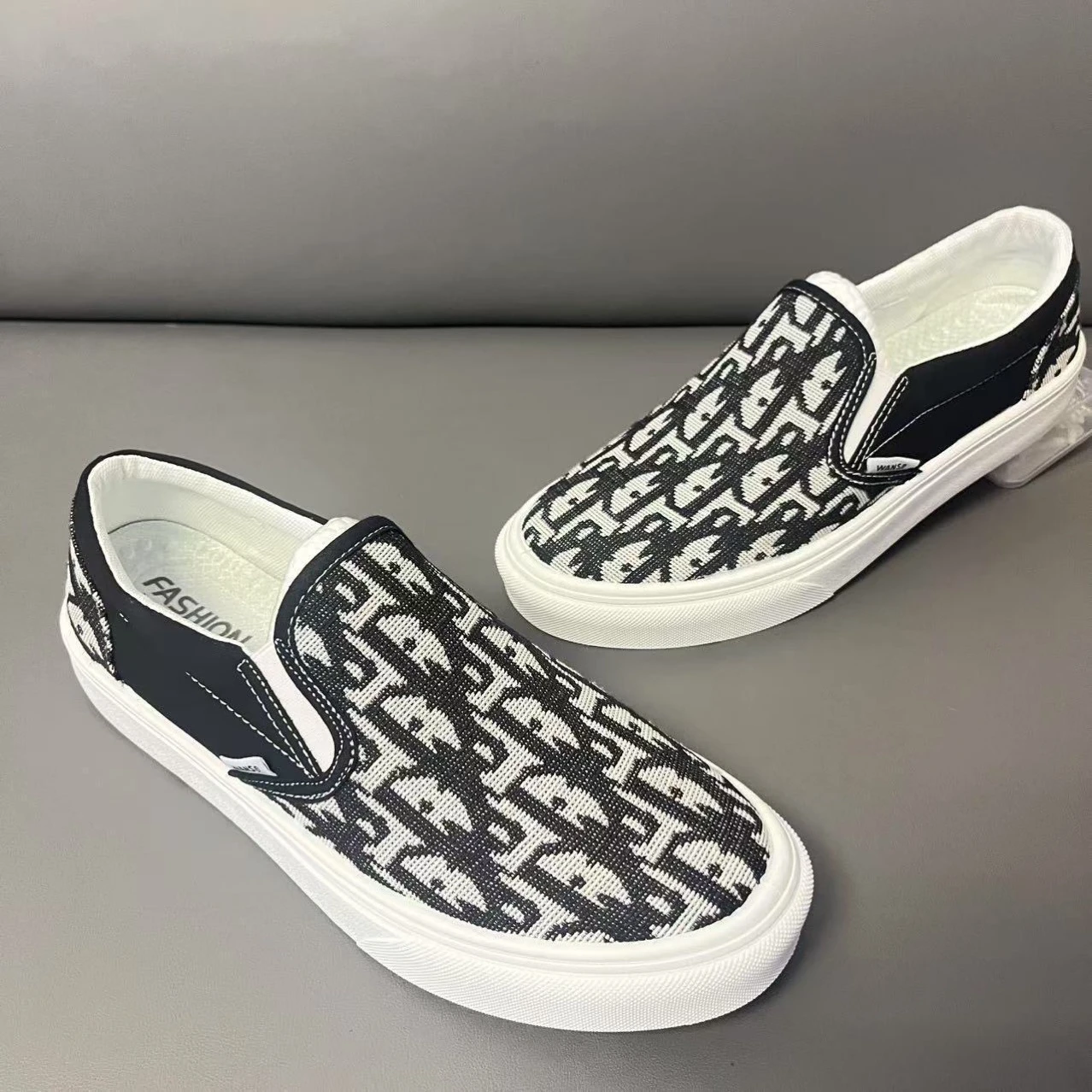 New Casual Loafers Canvas thumbnail