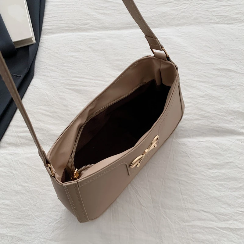 New Bow Shoulder Bag with Zipper thumbnail