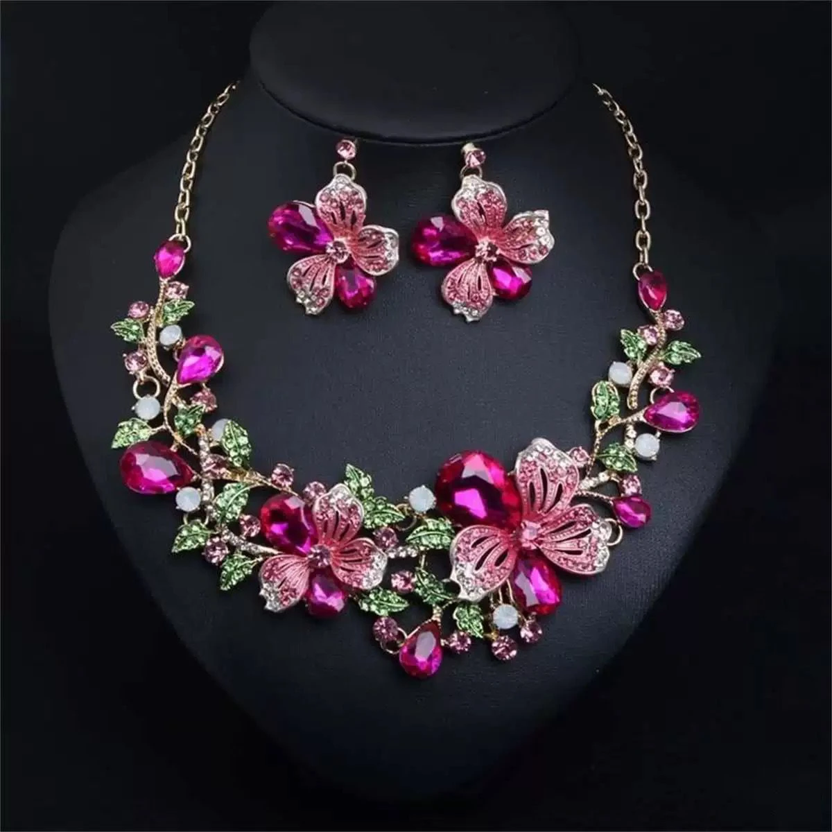 flower necklace earrings suit