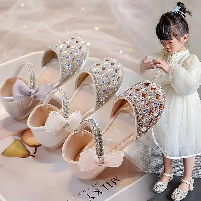 Girls' Rhinestone Hollow Princess Shoes thumbnail