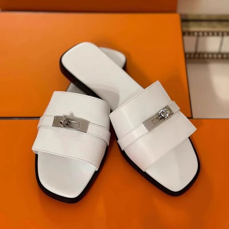 Celebrity Small Lock Slip-On Slippers thumbnail