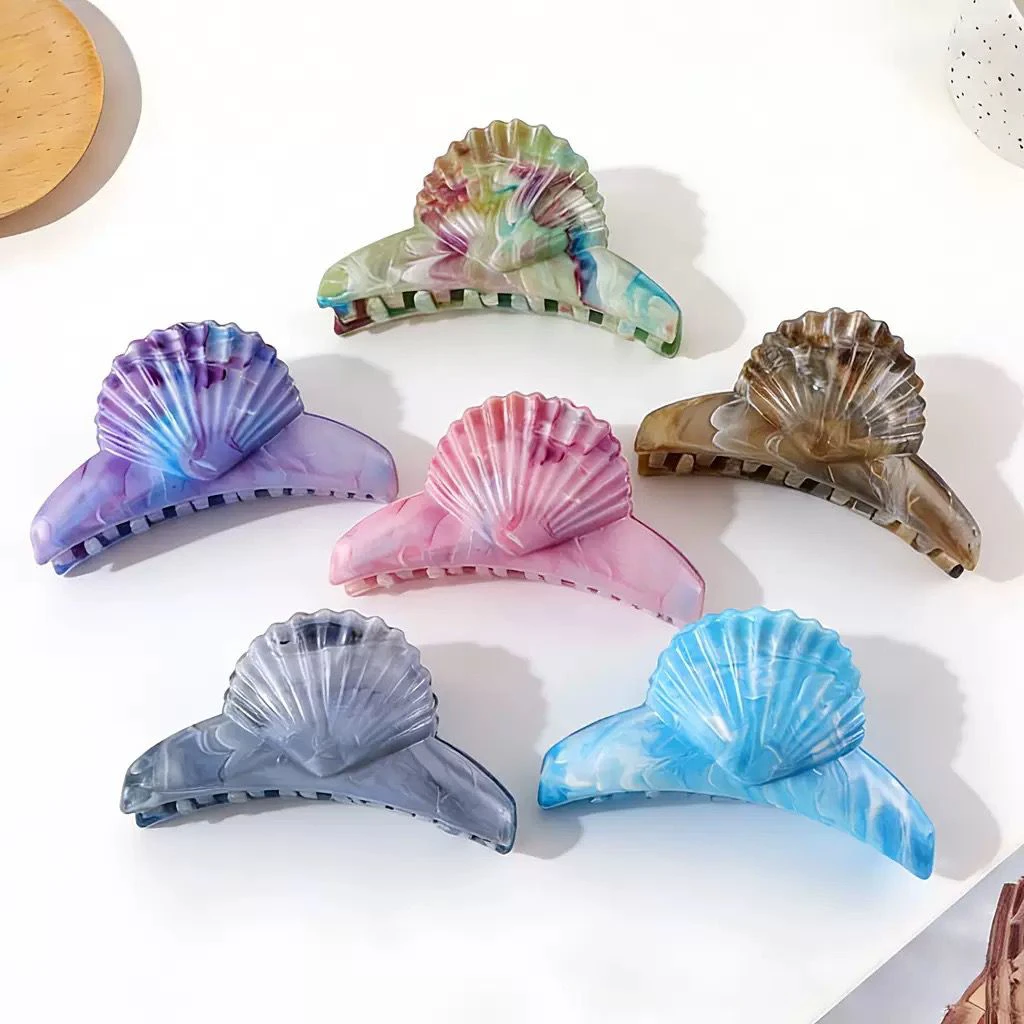 Marble-Patterned Shell Claw Clip