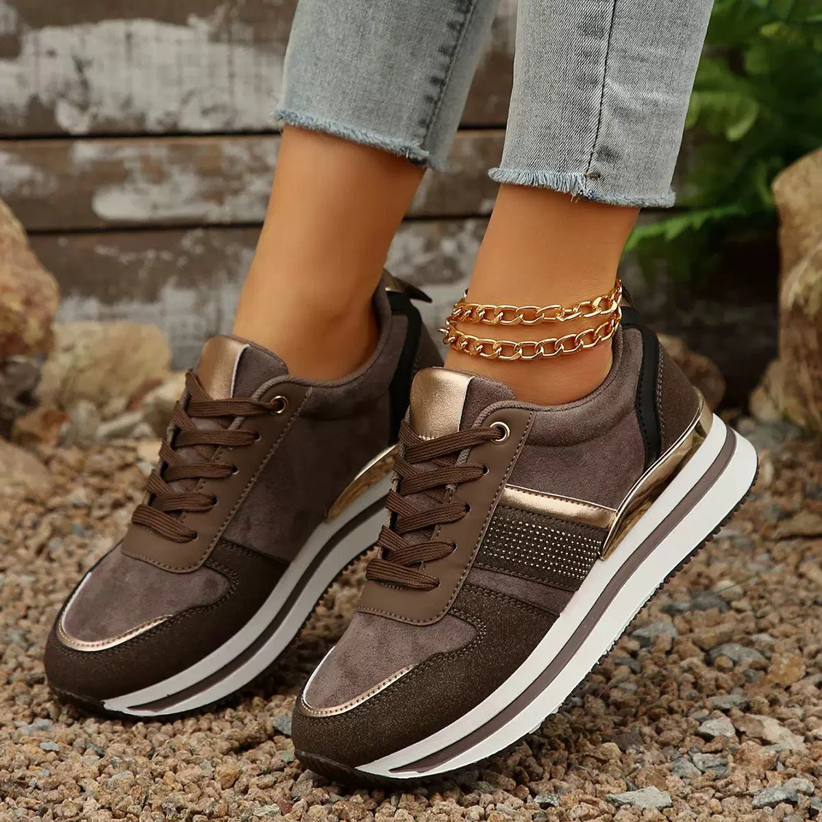 Spliced Thick-Soled Sports Shoes for Women thumbnail