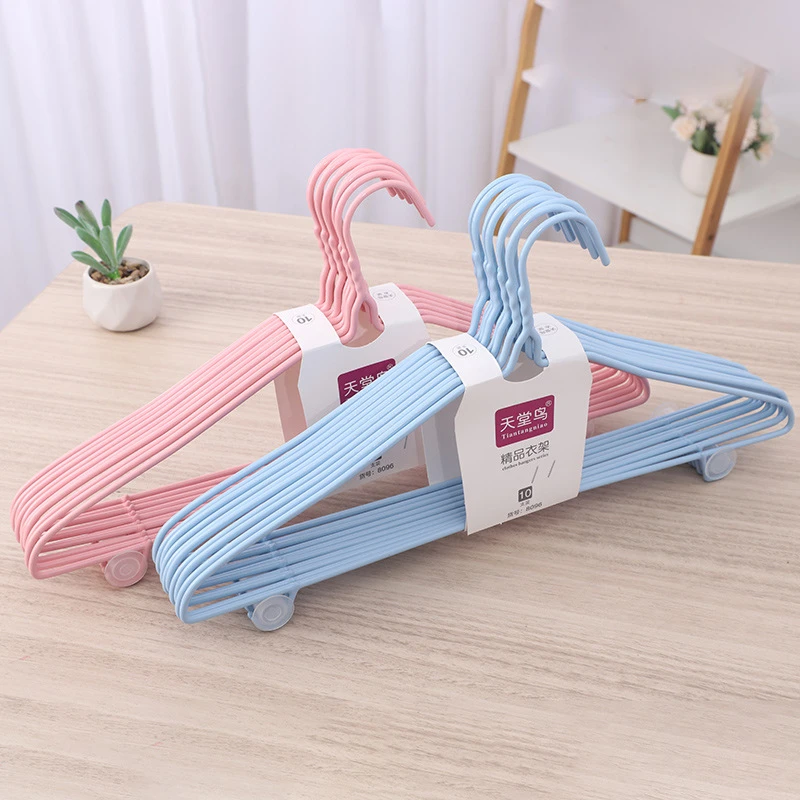 Plastic-Coated Clothes Hanger for Drying Clothes