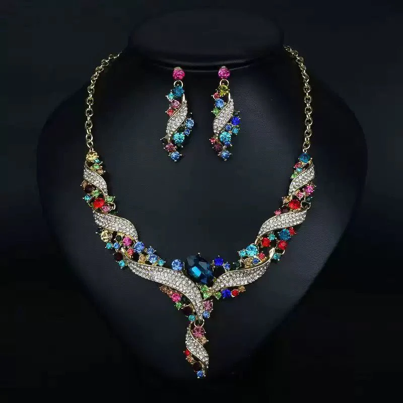 Exaggerated Necklace Earrings Set thumbnail