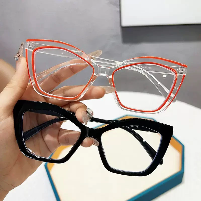 Stylish eye glasses