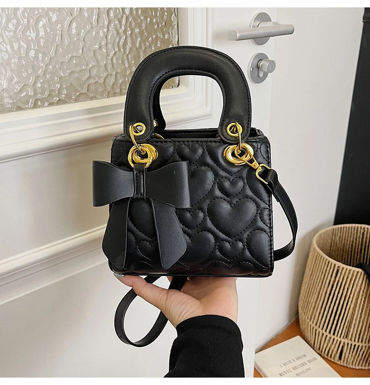 shoulder bag thumbnail